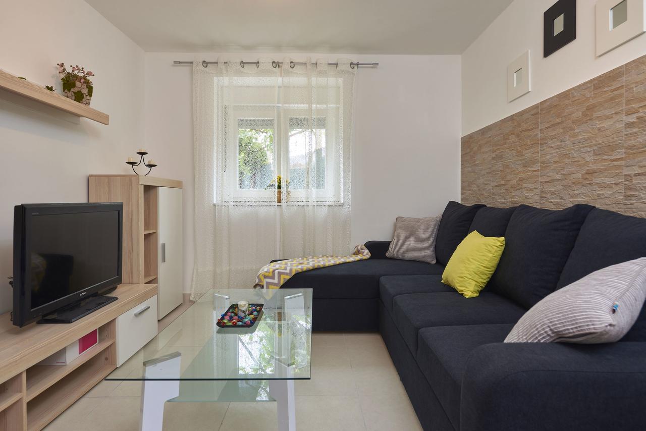 Вилла House Doris Медулин Экстерьер фото